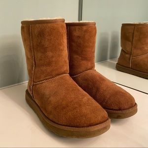 UGG Classic Short